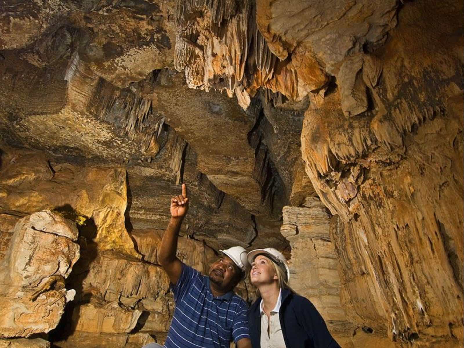 mimbi caves tour